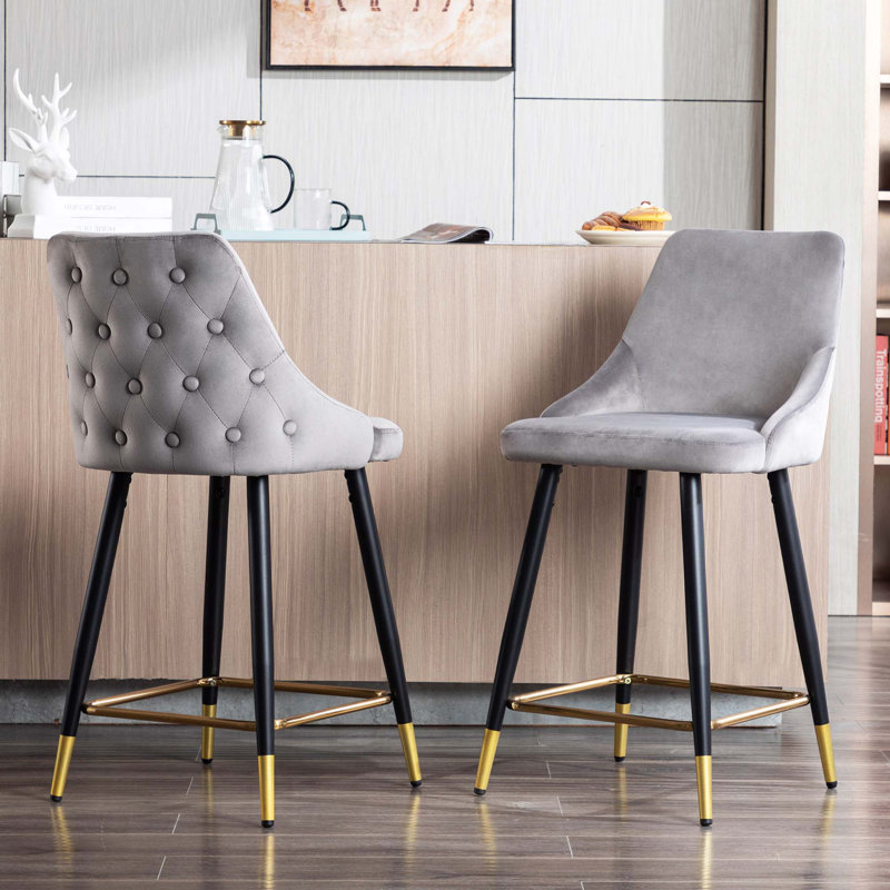 Tabouret de bar 19 po Wilhite, Gris, Tabouret de comptoir (siège d'une hauteur de 24 p