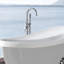 Robinet de baignoire autoportant moderne avec douche à main - placage de robinet de baignoire brillant