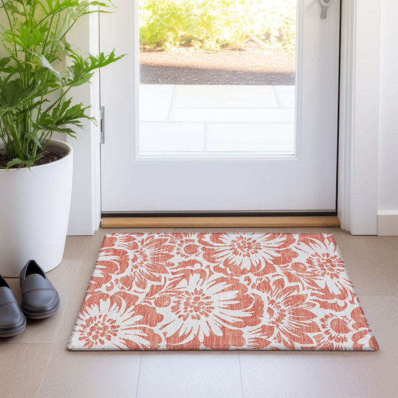 Midlothian Washable Floral Indoor / Outdoor Rug, Rectangle 1'8" x 2'6"