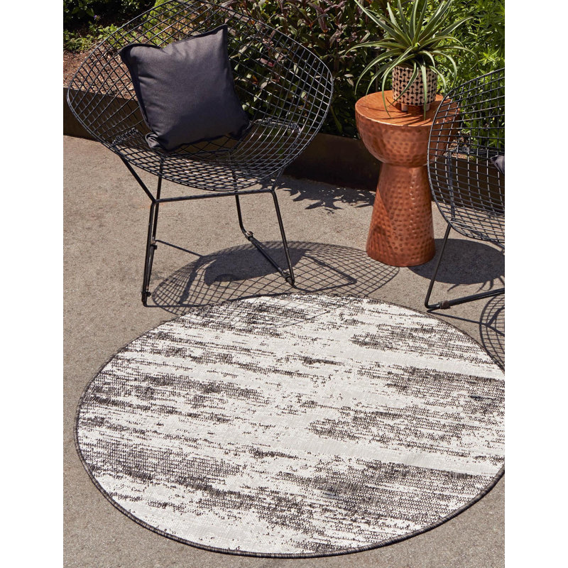 Noushin Charcoal Cartago Indoor/Outdoor Modern Rug, Round 4'