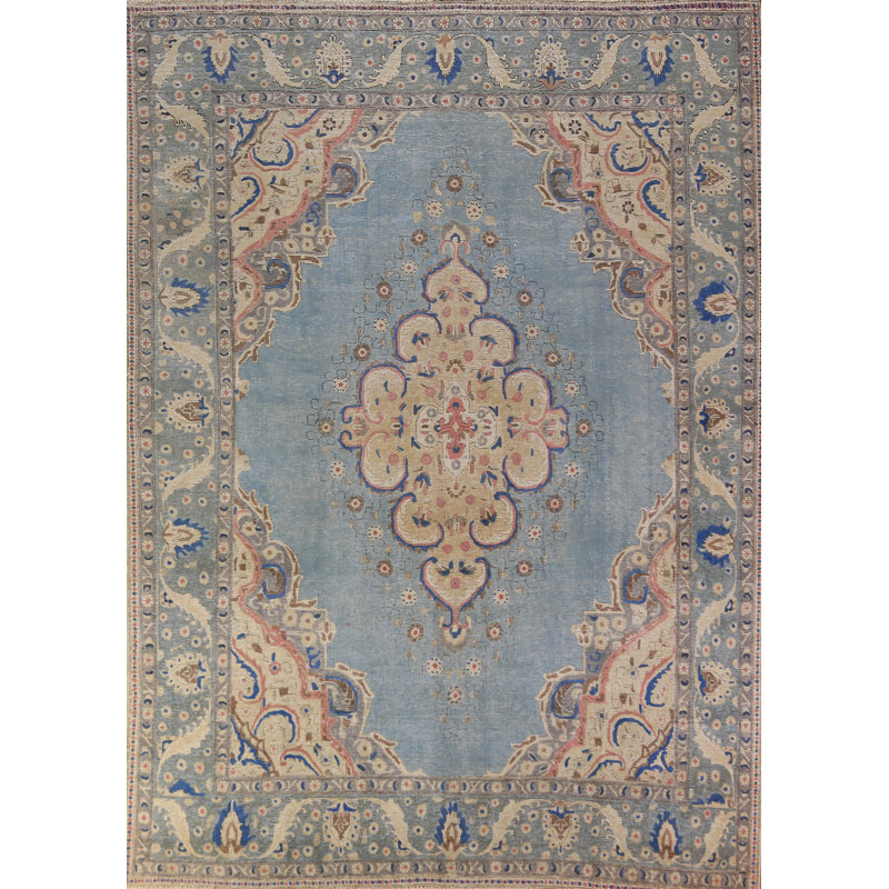 Tapis traditionnel médaillon bleu clair 8 x 11
