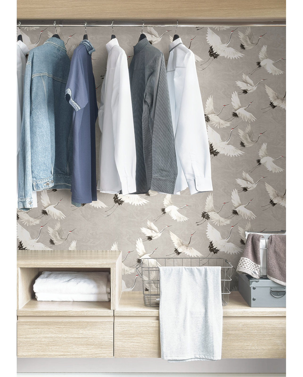 Brynn Modern Peel & Stick Wallpaper, Gray