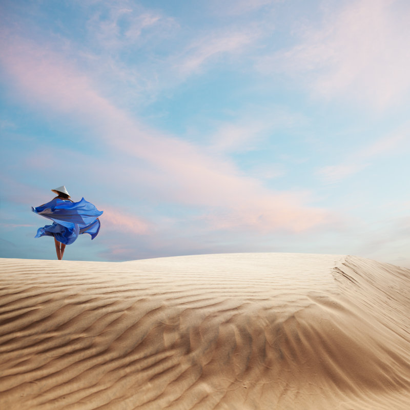 Sand Dunes by Julpo, 20" H x 20" W