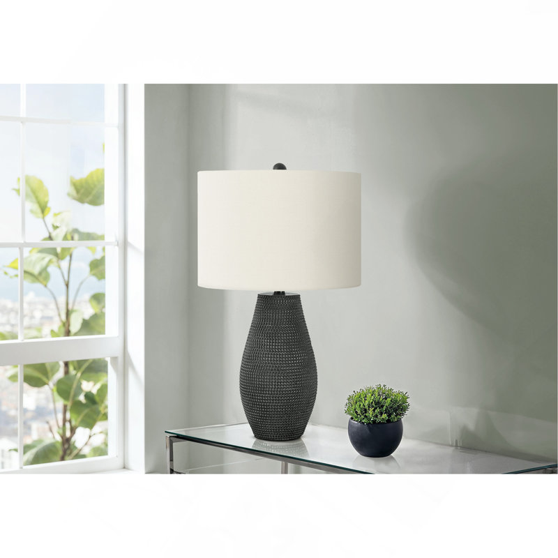 Lampe de table Landen avec abat-jour ivoire / crème en résine noire, H 23,26 po x l 13,74 po x P 13,75 po, Black