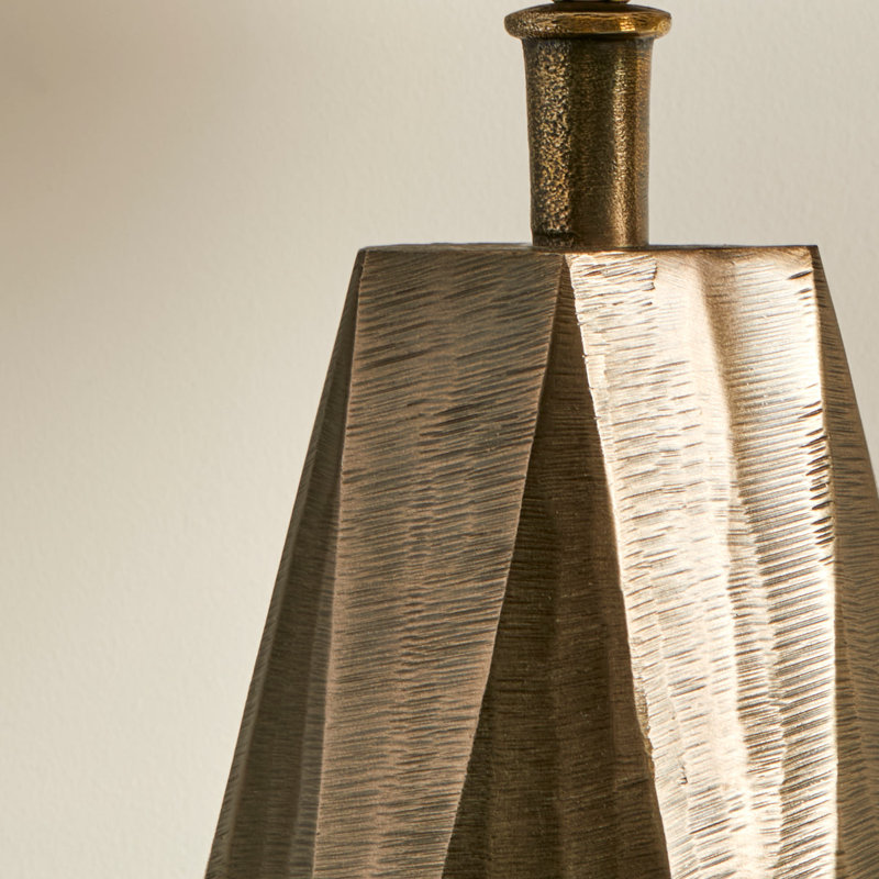 Allonzo Metal Table Lamp, White