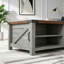 Table basse de style champêtre avec tiroir et étagères ouvertes