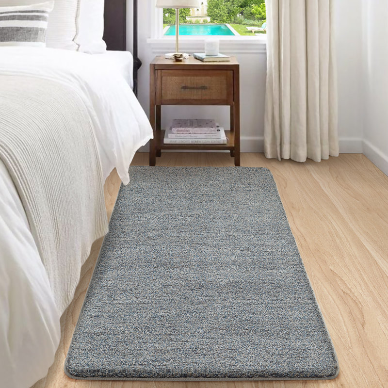 Tapis Milosava avec envers antidérapant, Rectangle 1 pi 8 po x 3 pi 11 po
