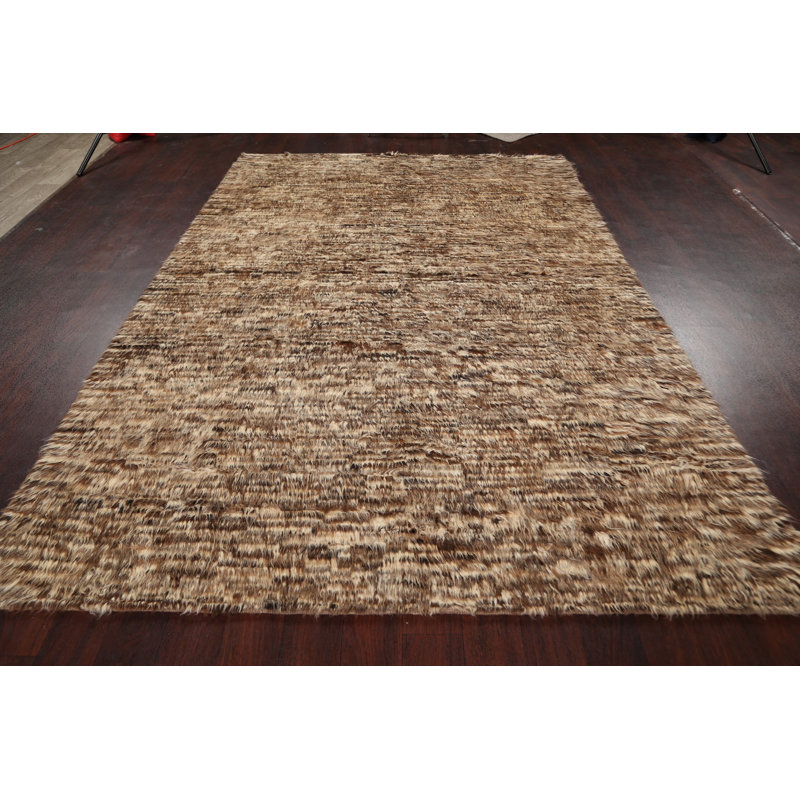 Tapis décoratif en laine noué à la main de conception unique noué à la main de style marocain de 6 pi 4 po x 9 pi 3 po New Age