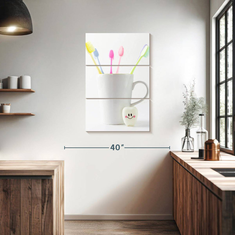 Alcaraz Toothbrush Mug, 38" H x 24" W