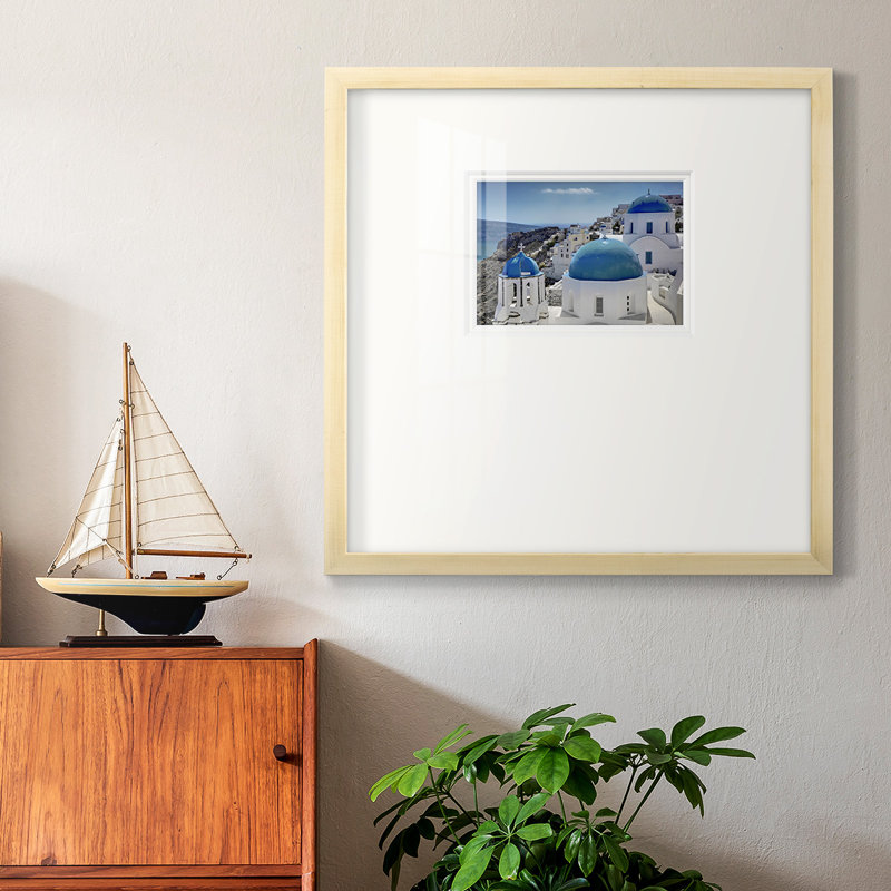 Santorini samedi, impression sur papier, H 21 po x l 21 po x P 1,25 po