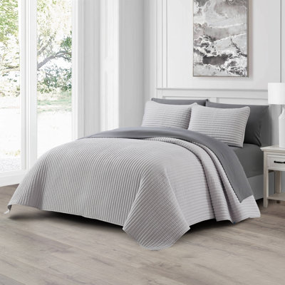 Aurelia Polyester Quilt Set