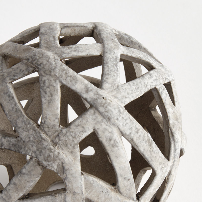 ALICIA METAL ORB, 7.09" H x 7.67" W x 7.67" D, White