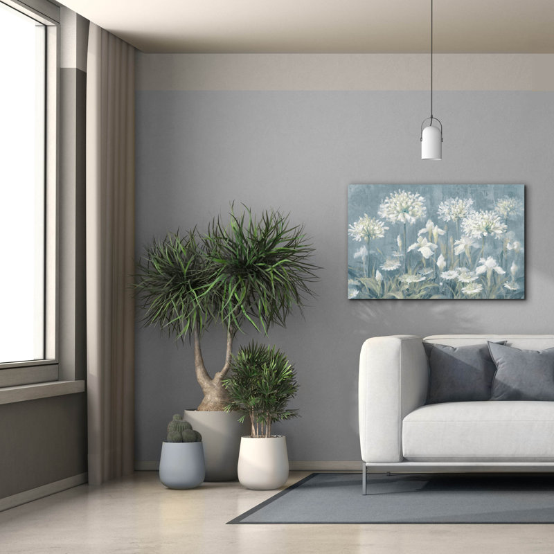 «Spring Blossoms 2 Slate Blue» par Danhui Nai, art mural sur toile, H 26 po x l 40 po
