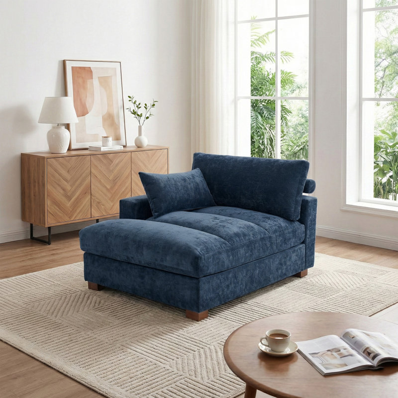 Chaise longue surdimensionnée en chenille bleue avec accoudoirs et coussins décoratifs, Bleu
