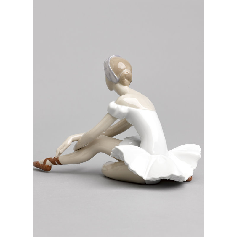 Ballet Figurine