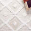 Tapis géométrique beige / ivoire Abisoye-1494000452
