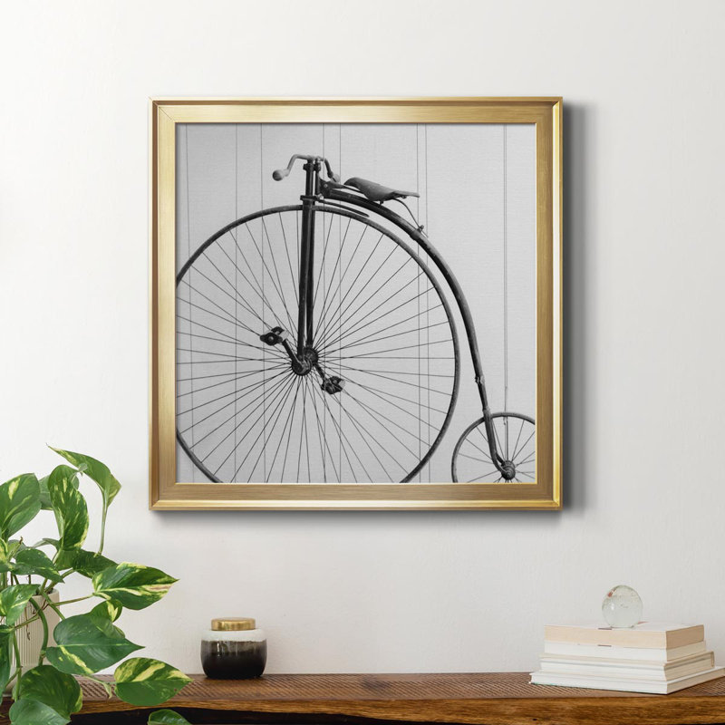«Vintage Ride» - Toile encadrée de qualité supérieure - prête à être accrochée, H 30,5 po x l 30,5 po x P 1,5 po, Or