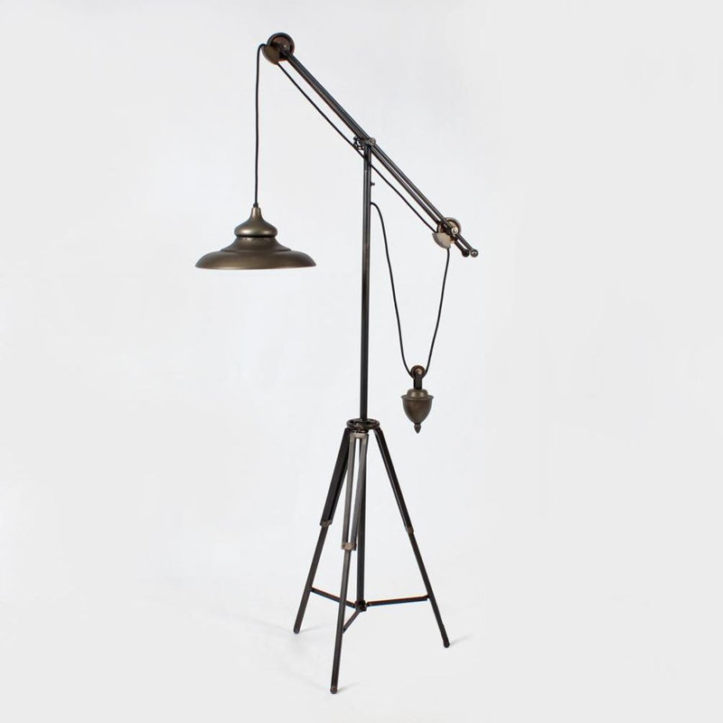 Lampe trépied 69 po Weybright