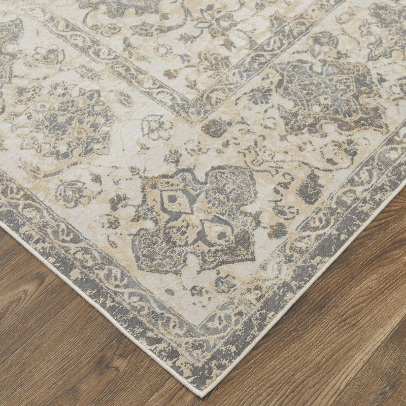 Neoma Viscose Oriental Indoor Rug, Round 7'9"
