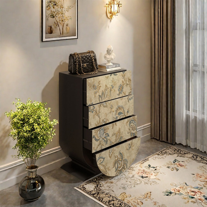 Armoire de rangement spacieuse au design élégant