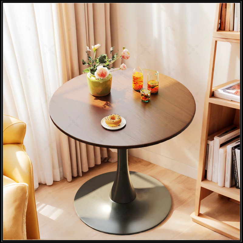Table ronde en noyer, Noyer