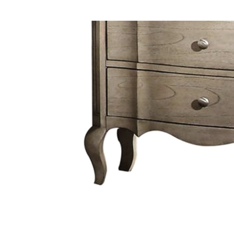 Table de chevet Agatha en finition taupe antique, trois tiroirs spacieux pour le chevet et le rangement, glissière latérale en métal pleine extension, fabrication solide, bijoux fragiles pour tiroir supérieur doublé de feutre,