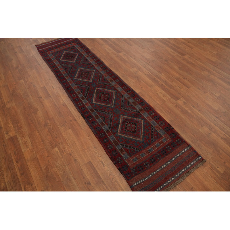Tapis de couloir rouge 7 pi 7 po x 1 pi 11 po One-of-a-Kind