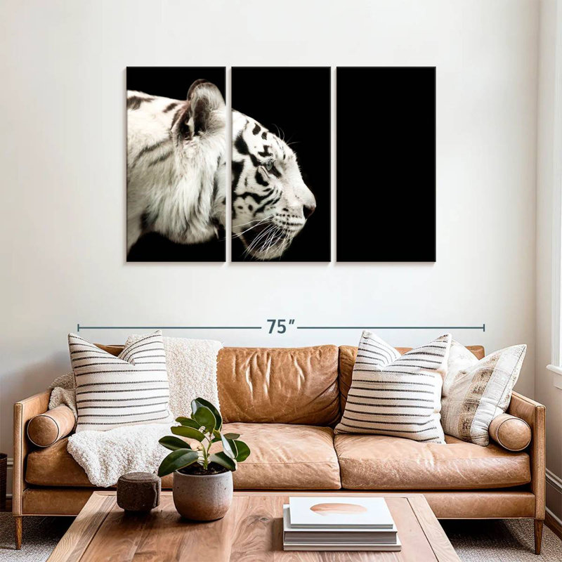 Curieux tigre blanc, H 36 po x l 57 po