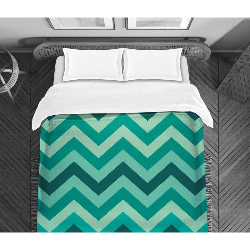 Polyester Chevron / Zig Zag Comforter, King Comforter