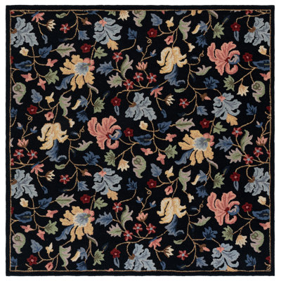 Chelsea Hand Tufted Wool/Cotton Floral Rug in Red/Black