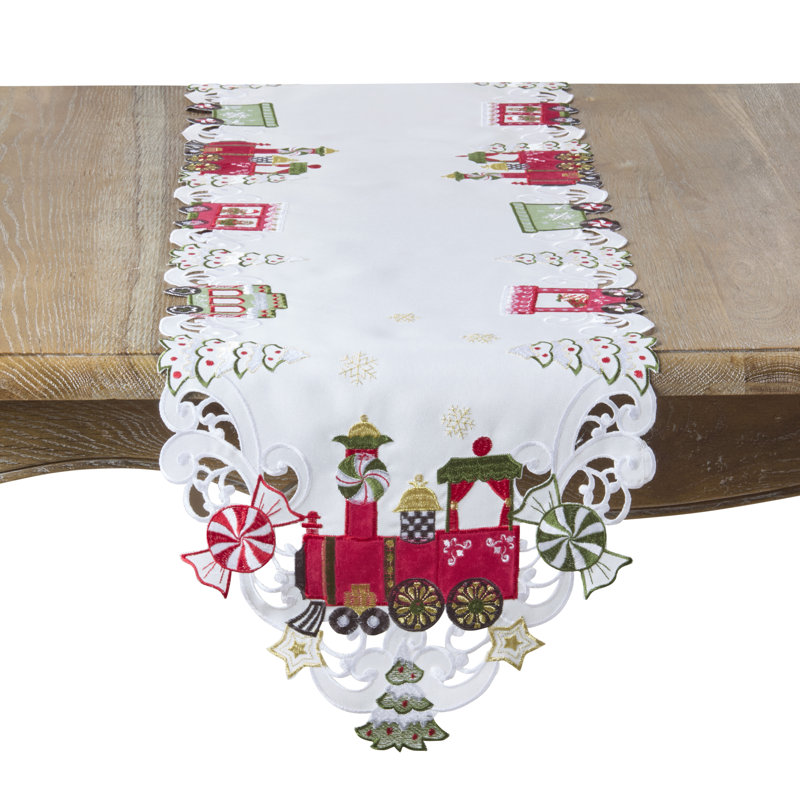 Chemin de table Candy Train - Chemin de table festif avec motif de train de bonbons brodé et détails décoratifs découpés pour les tables de Noël et les réceptions saisonnières