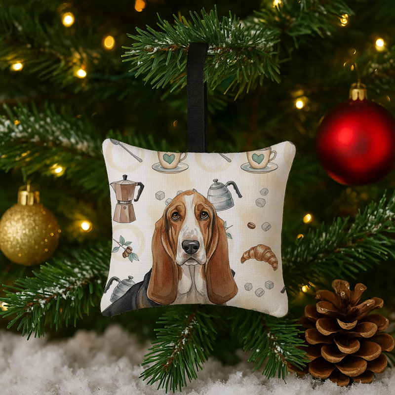 Ornement suspendu en tissu tricolore et blanc Basset Hound Coffee, Basset Hound Tricolor and White