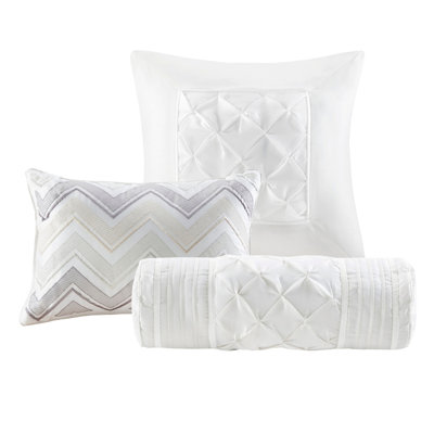 7 Piece Tufted Comforter Set White