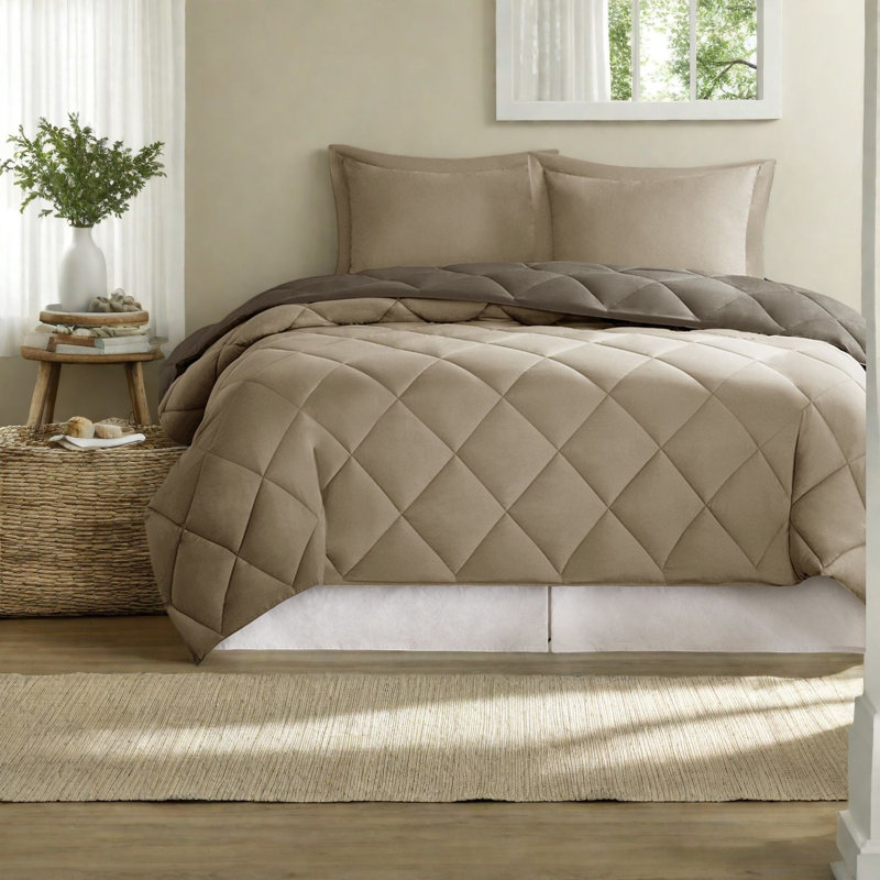 Reversible Hypoallergenic Bedding Set, Polyester Diamond Pattern For Family