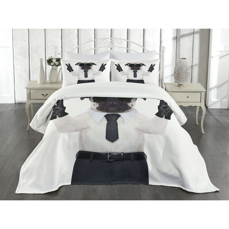 Ambesonne Pug Bedspread LooDog Glasses Black White, Queen Coverlet/Bedspread + 2 Pillow Shams