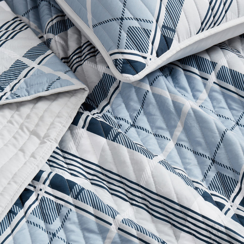 Truly Soft Lars Plaid Quilt Set, King Quilt + 2 Standard Shams