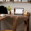 Bureau en bois massif brun en forme de L avec 3 tiroirs-108772260-108772263