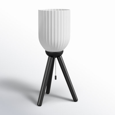 Lampe trépied en bois massif Lapka