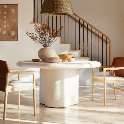 Caligo Round Dining Table