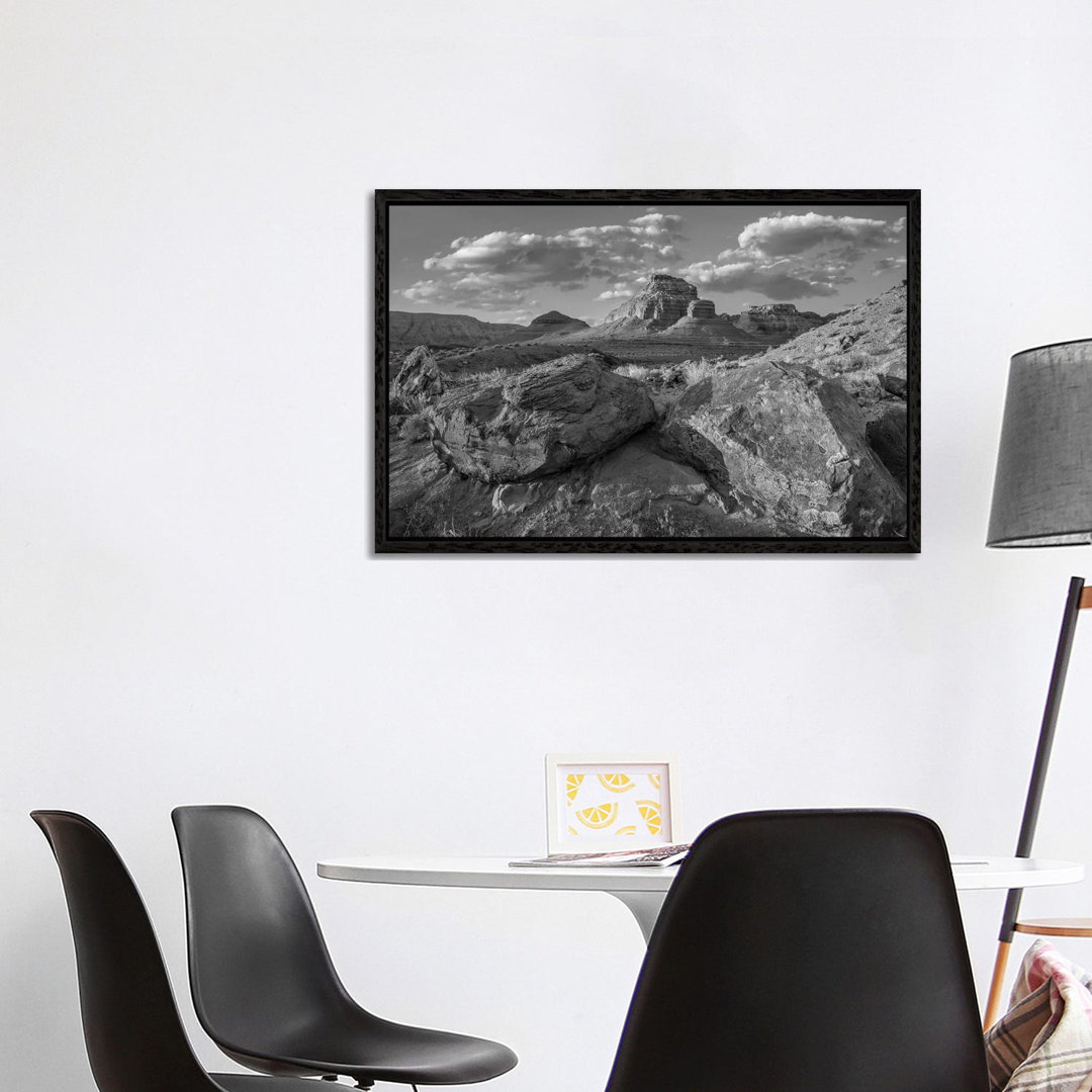 Boulders, Echo Canyon, Vermillion Cliffs National Monument, Arizona von Tim Fitzharris - Gallery-Wrapped Canvas Giclée o...