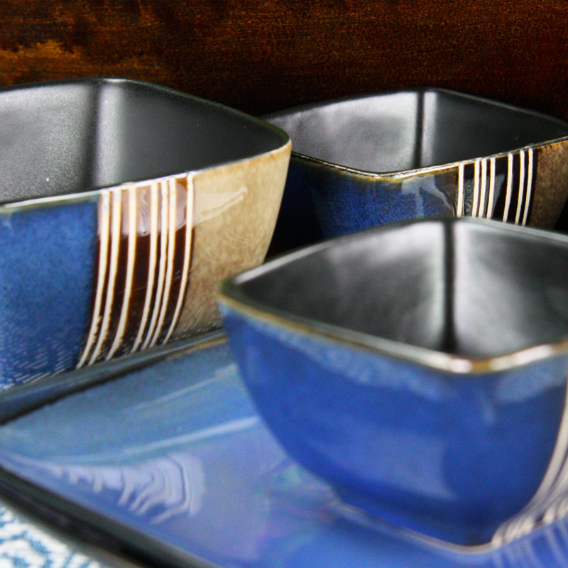 Blue and Tan Ceramic 16-Piece Dinnerware Set for 4