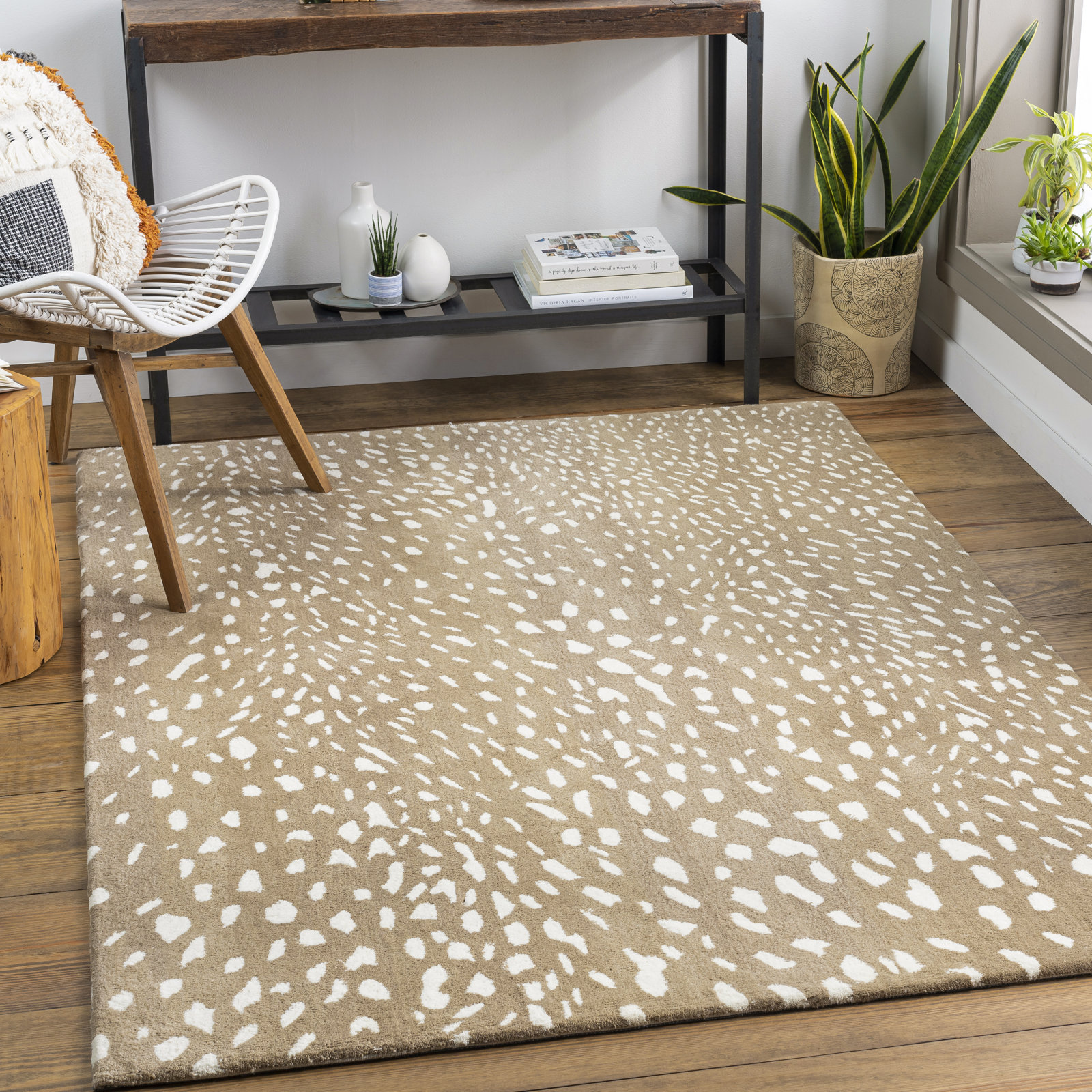 Jona Light Brown Hand-Tufted Wool Rug, Rectangle 6' x 9'