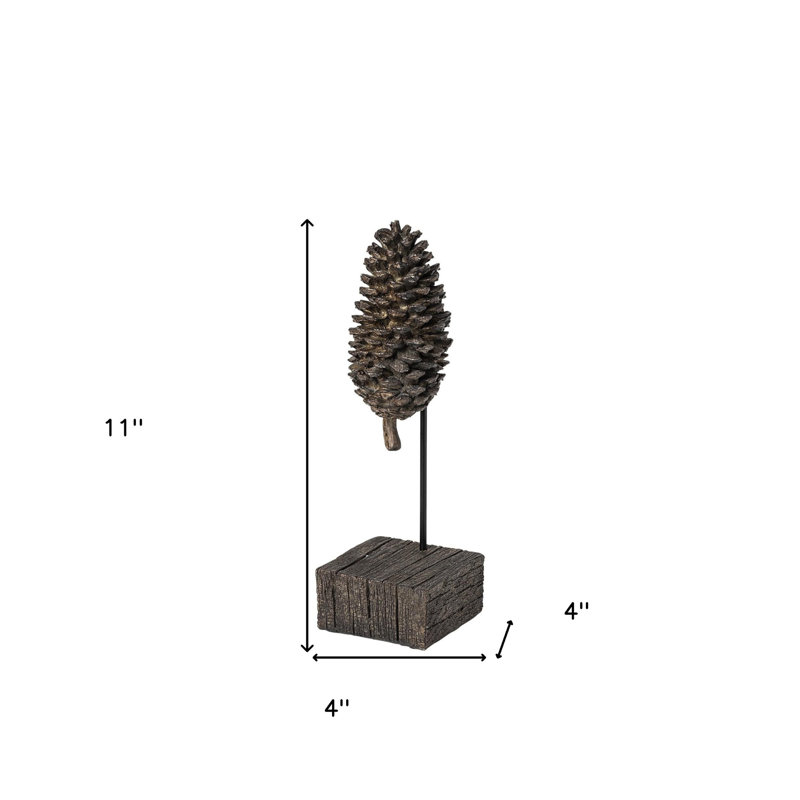 Petite pomme de pin en résine Gillett, H 11 po x l 4 po x P 4 po