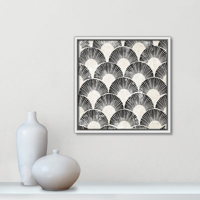 «White Art Deco III» par Aimee Wilson