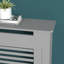 Haut radiateur en bois avec armoire en bois et grandes lattes horizontales grises-111001763