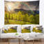 Clôture de paysage sur la tapisserie panoramique hillside meadow-28486623