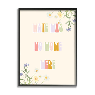 «Hate Has No Home Quote Soft Spring Wildflowers» par Daphne Polselli, impression sur toile