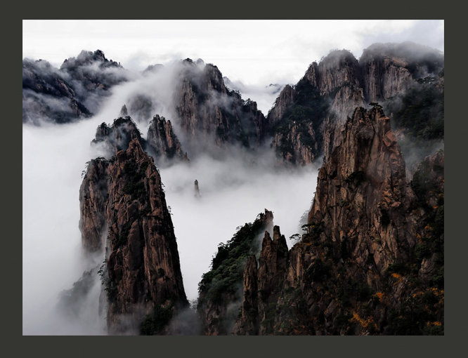 A Sea of Clouds, Huang Shan China 3.09m x 400cm Wallpaper, 250 cm x 193 cm
