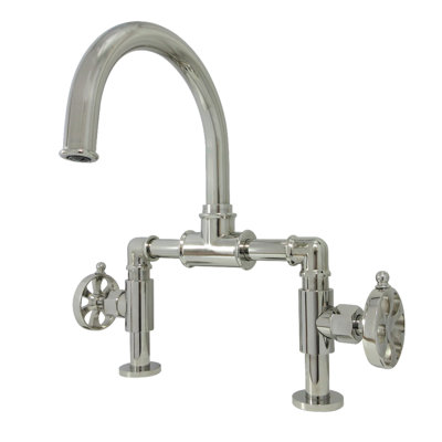 Robinet de salle de bain espacé avec ensemble de bonde belknap