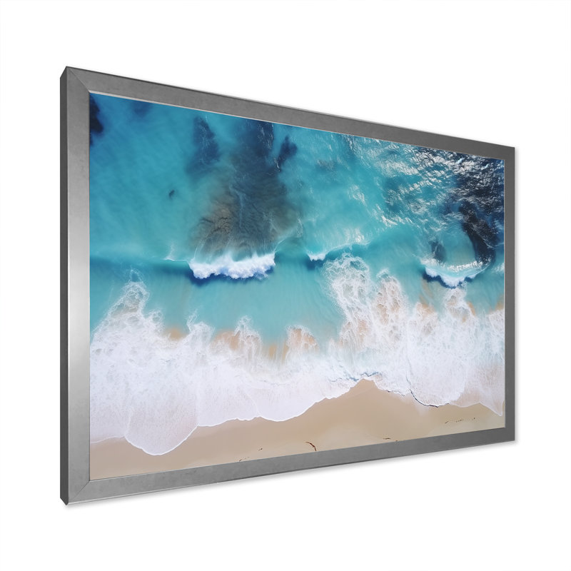 Vagues blanches et bleues vue aérienne I - plage, art mural, Cadre de coin argenté fermé, H 12 po x l 20 po x P 1 po